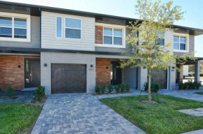 4412 Luxurious Townhome Private Pool